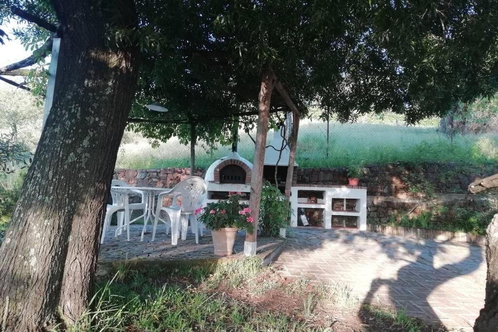 Casa Rural La Vega Cazalla de la Sierra Exterior photo